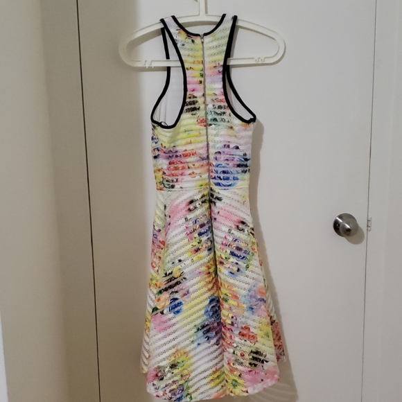 GUESS Floral Flare Dress - Picture 2 of 2